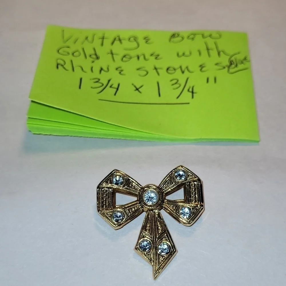 Vintage Brooch with Blue Rhinestones